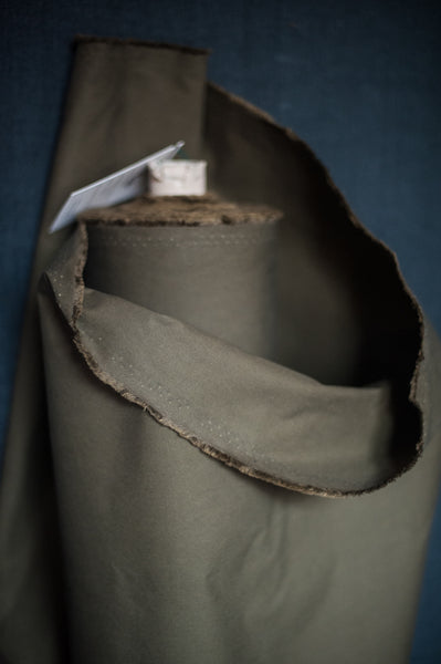 DRY WAXED ORGANIC COTTON OILSKIN Khaki dunkel