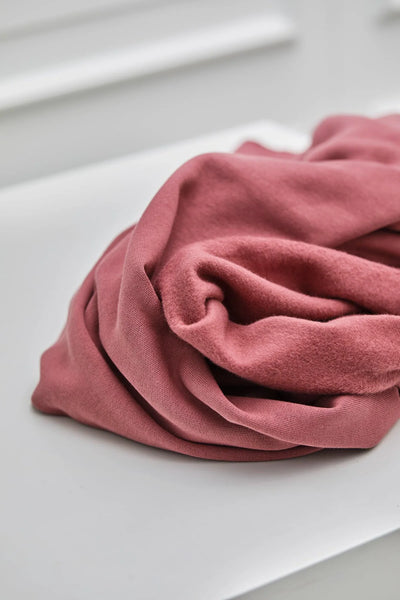 ORGANIC BASIC BRUSHED SWEAT Rosewood von Mind the Maker